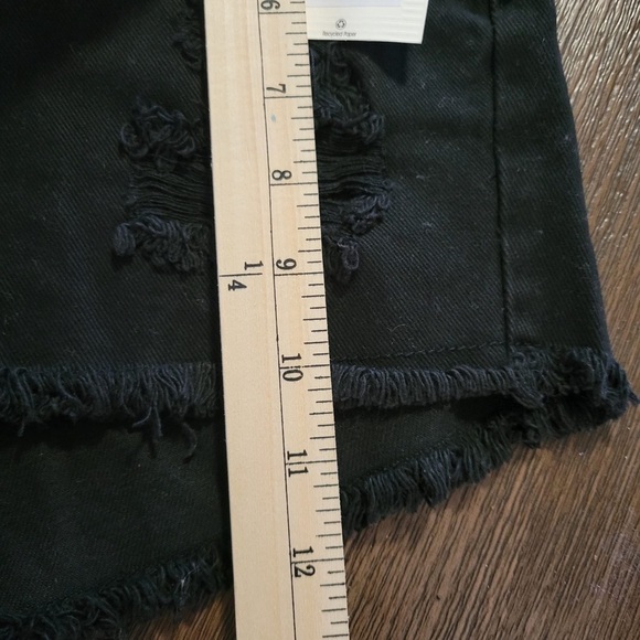 Billabong Shorts Black Sz 26 Drift Away Denim Raw Hem Distressed 2”  Inseam - Picture 3 of 8